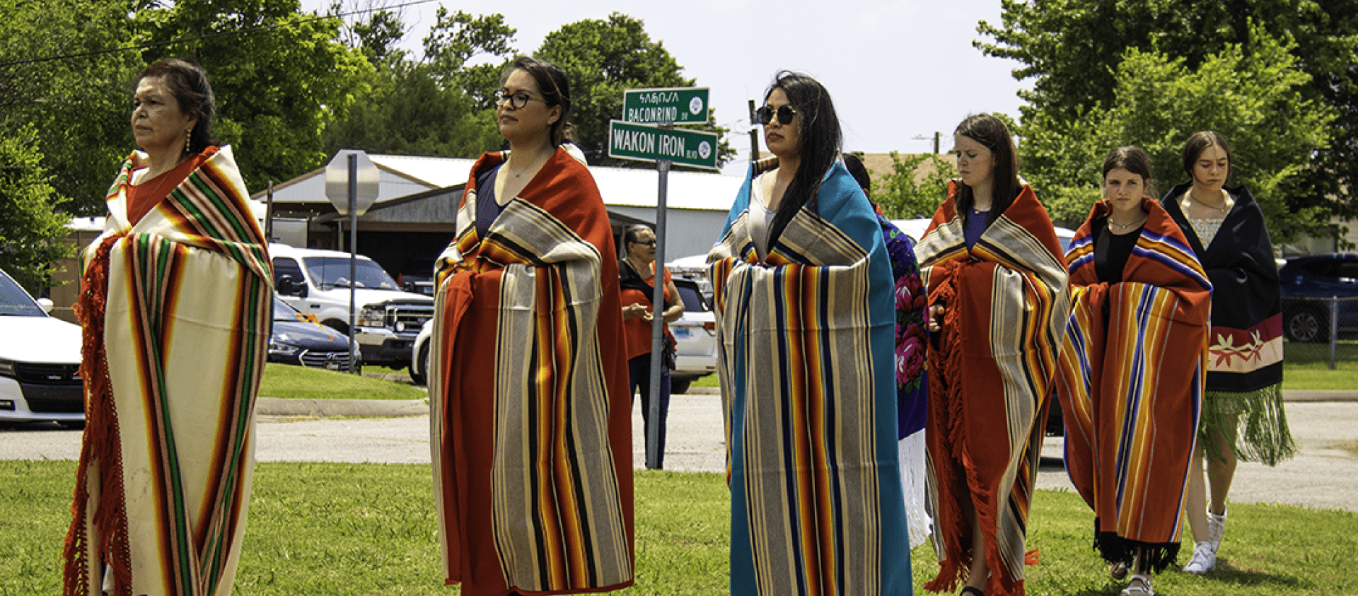 Wahzahzhe women complete the line during the procession to pay for the drum (Pawhuska 2021). 